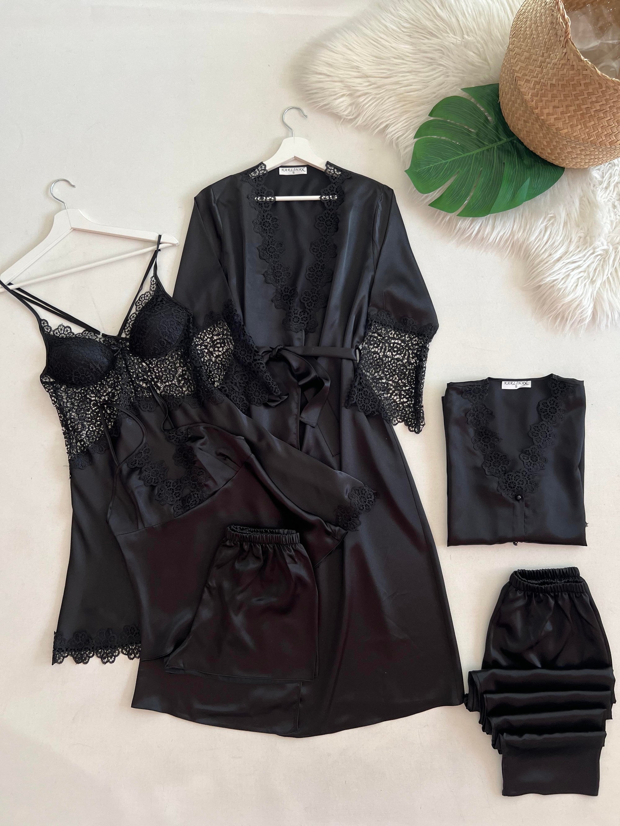 Satin Black Nightgown Set karlinax Offical